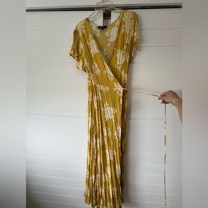 Lulus yellow wrap dress